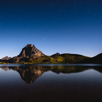 Pic du Midi d'Ossau sous les étoiles, Pyrénées